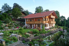 Ferienwohnungen im Rosengarten inkl. Chiemgaukarte